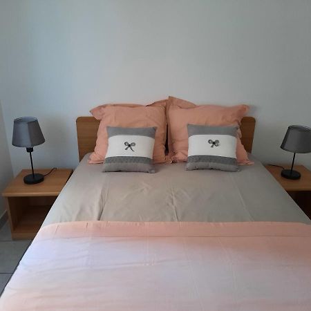 Joli F2 46M2 Menton Centre, Balcon,Parking Exterior photo
