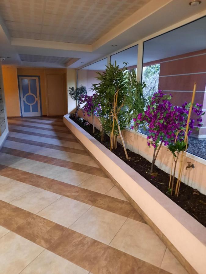 Joli F2 46M2 Menton Centre, Balcon,Parking Exterior photo